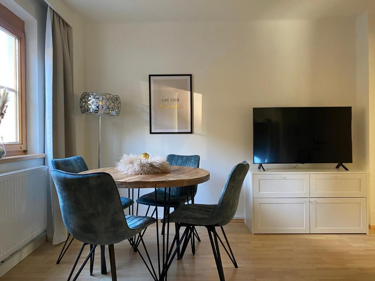 Gemuetliche Wohnung Mit Gartenblick Innsbruck Kültér fotó